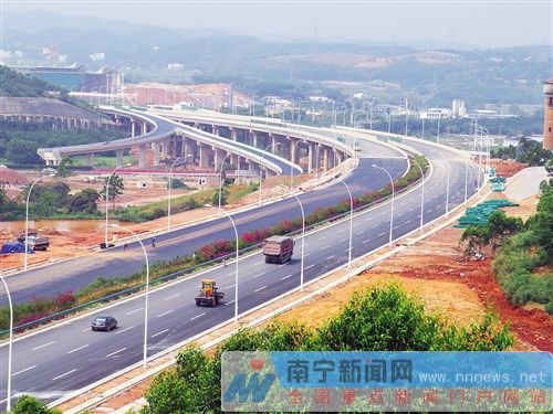南寧機場第二高速.jpg